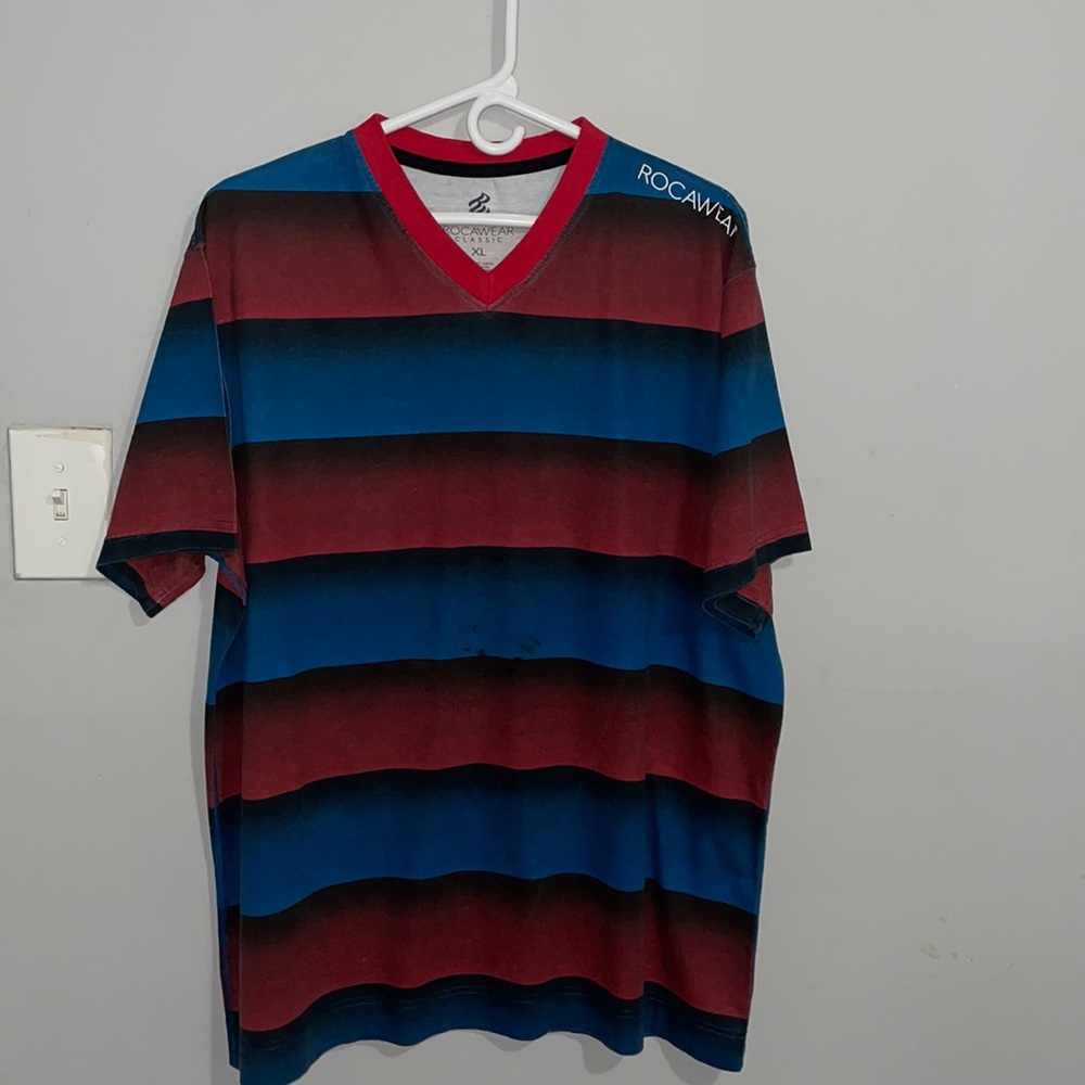 Men’s 100% cotton Rocawear classic T-shirt